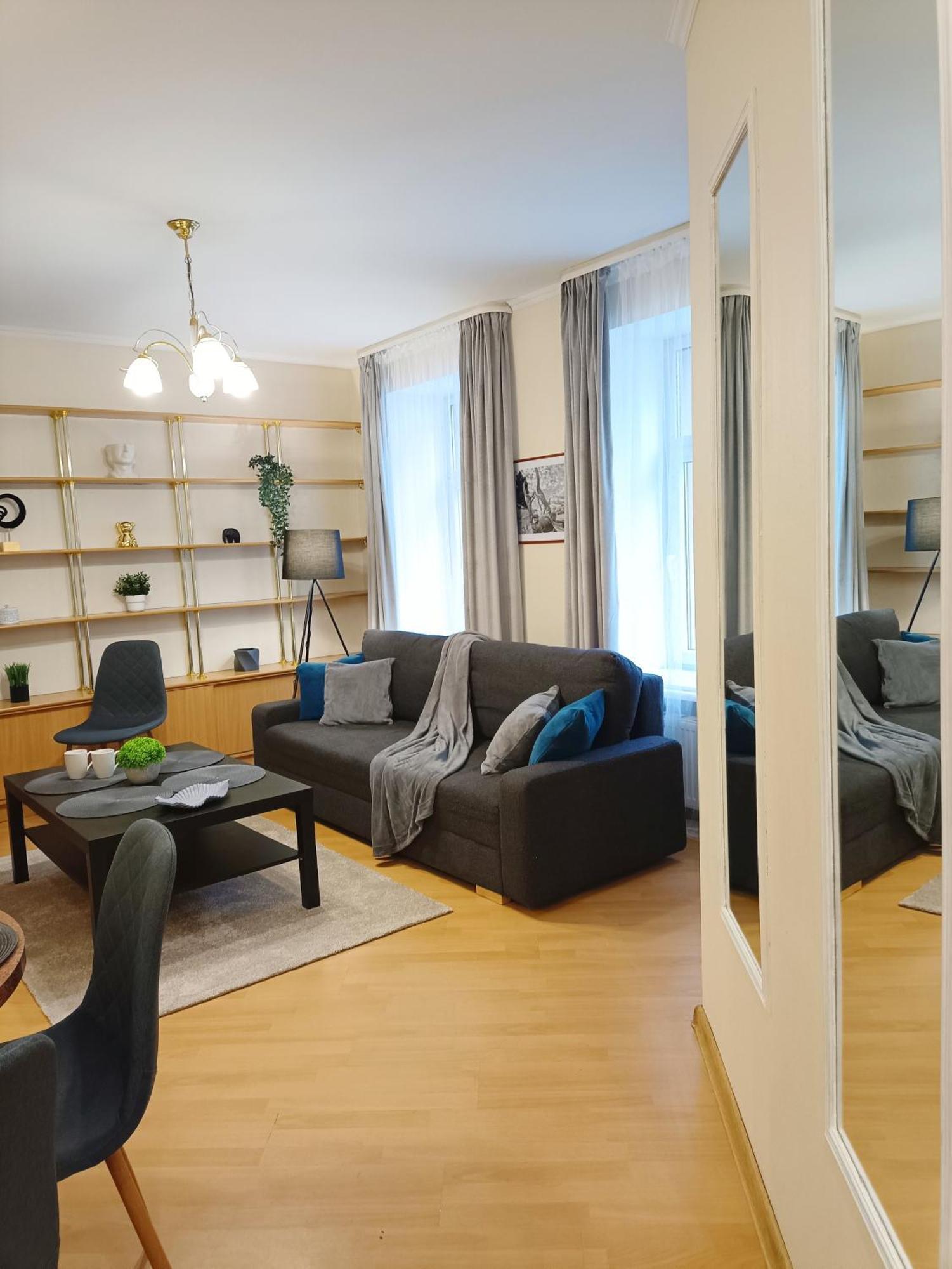 Two Bedroom Apartment In Old Town, Up To 6 Guests Рига Екстериор снимка